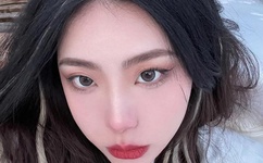 又黄又爽又无遮体的A片